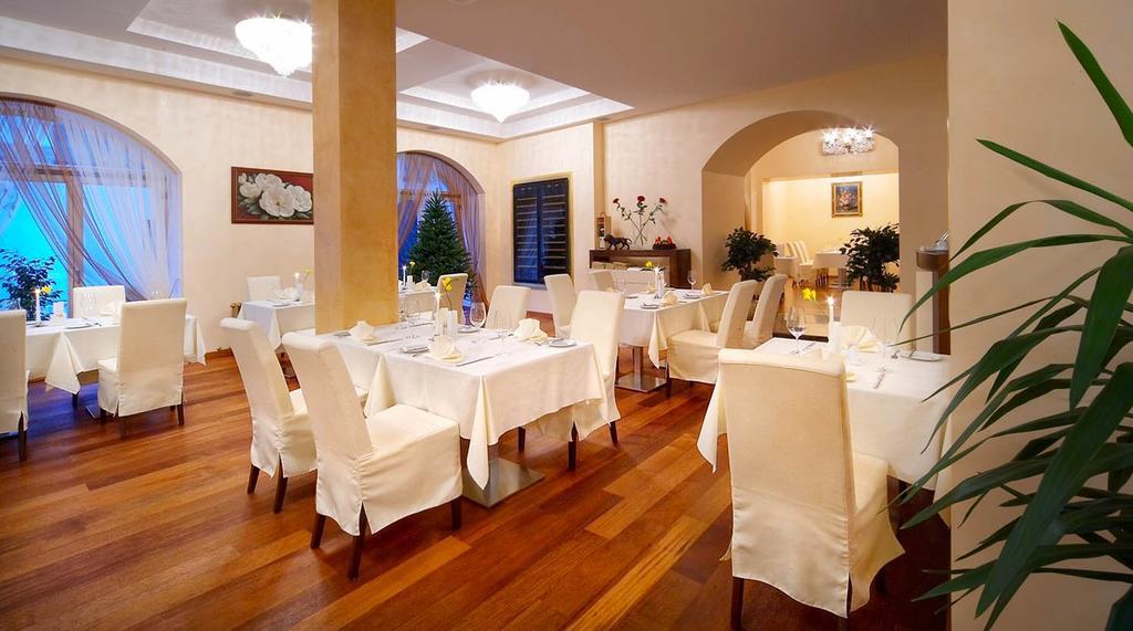 Viesnīca Garden Palace 4*